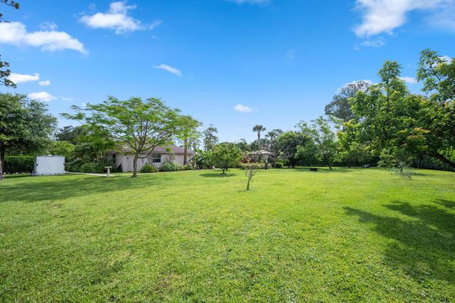13175 Doubletree Circle, Wellington, FL 33414