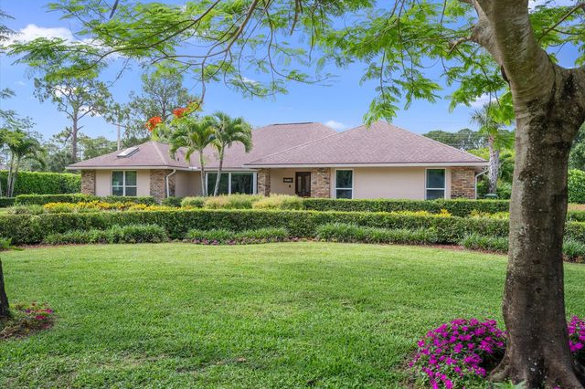 13175 Doubletree Circle, Wellington, FL 33414