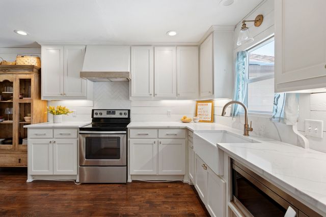 312 Hillcrest Avenue, Richardson, TX 75081