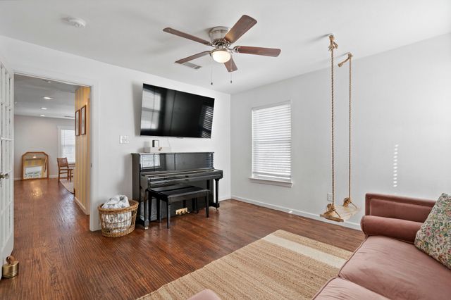 312 Hillcrest Avenue, Richardson, TX 75081