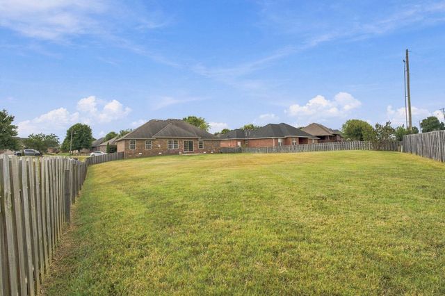 4535 E Cromwell Street, Springfield, MO 65802