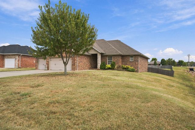 4535 E Cromwell Street, Springfield, MO 65802