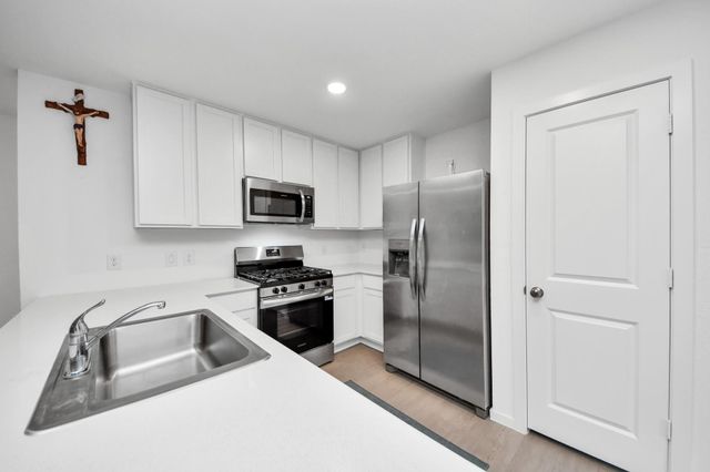28715 Texas Plains Drive, Hockley, TX 77447