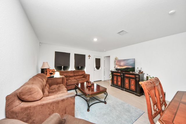 28715 Texas Plains Drive, Hockley, TX 77447