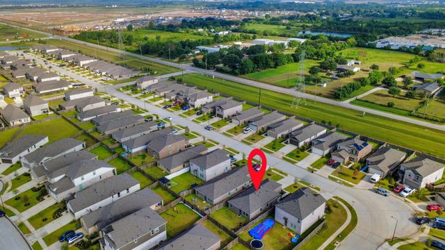 28715 Texas Plains Drive, Hockley, TX 77447