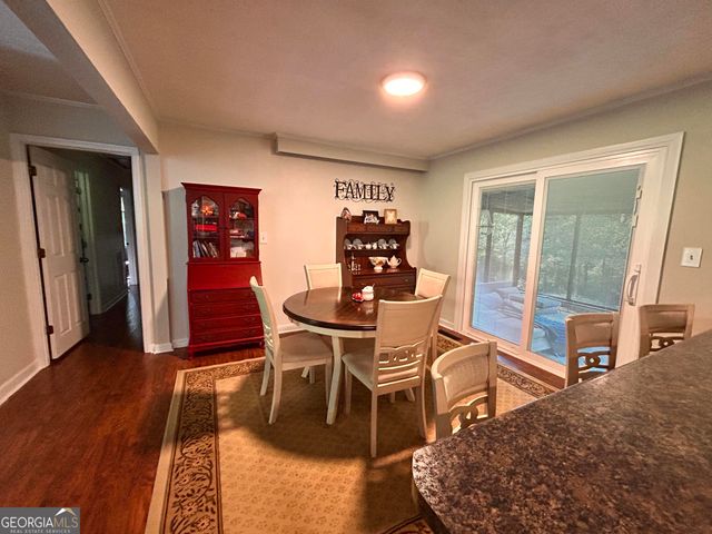 711 W Ridgeway Road, Maysville, GA 30558