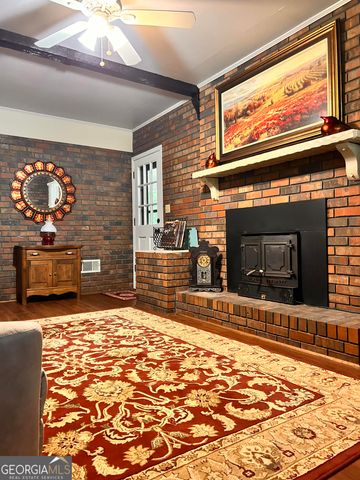 711 W Ridgeway Road, Maysville, GA 30558