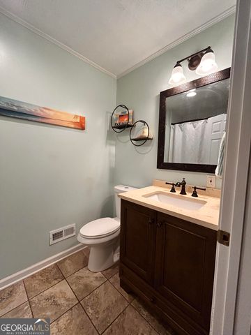 711 W Ridgeway Road, Maysville, GA 30558