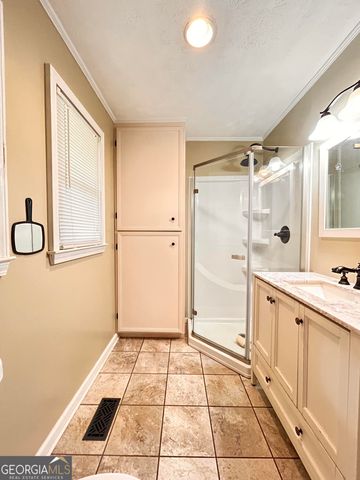 711 W Ridgeway Road, Maysville, GA 30558