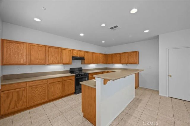 7353 Ellena West Unit 112 West, Rancho Cucamonga, CA 91730
