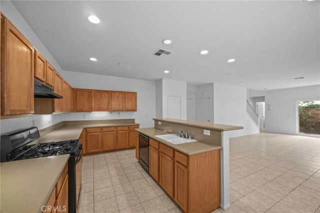 7353 Ellena West Unit 112 West, Rancho Cucamonga, CA 91730