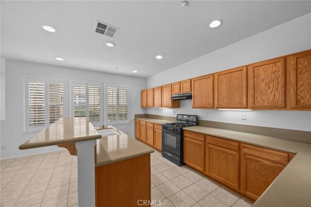 7353 Ellena West Unit 112 West, Rancho Cucamonga, CA 91730