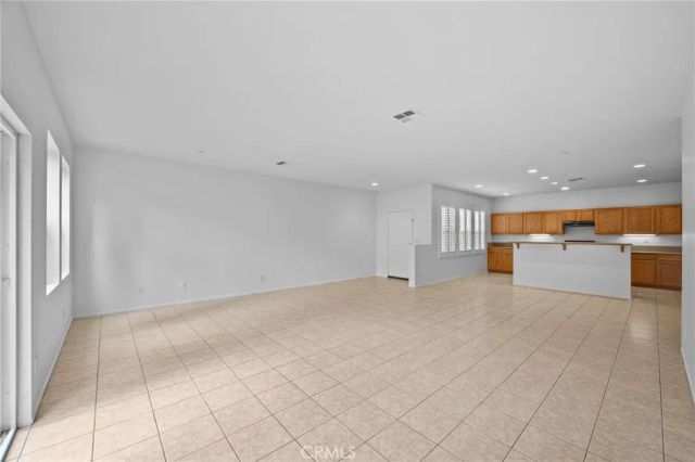 7353 Ellena West Unit 112 West, Rancho Cucamonga, CA 91730