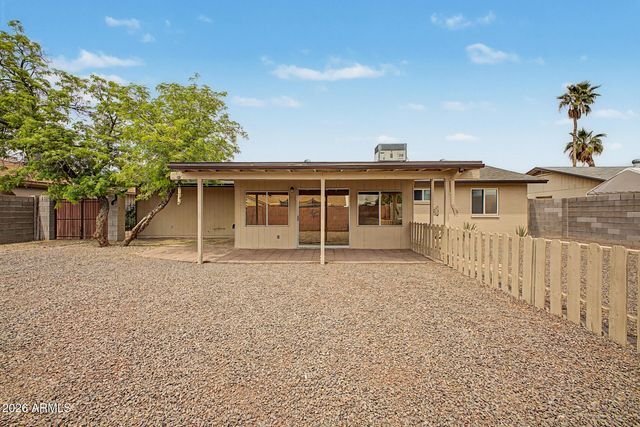 10537 W LAWRENCE Lane, Peoria, AZ 85345