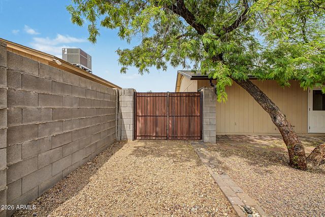 10537 W LAWRENCE Lane, Peoria, AZ 85345