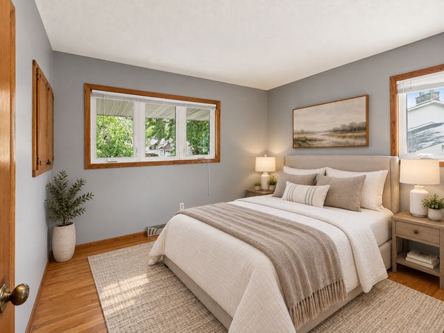 4833 Ensign Avenue N, New Hope, MN 55428