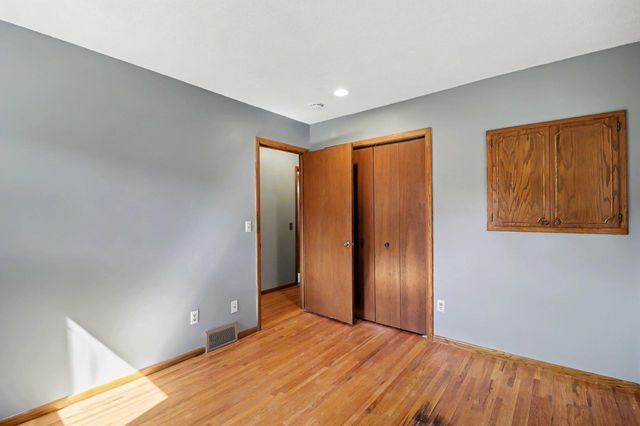 4833 Ensign Avenue N, New Hope, MN 55428