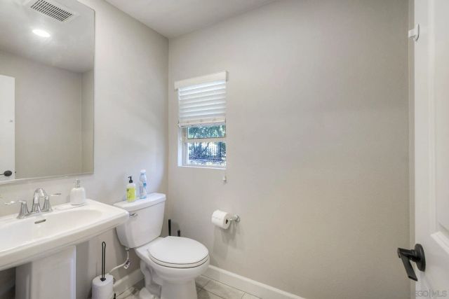 1577 Castillo Way 5, Vista, CA 92081