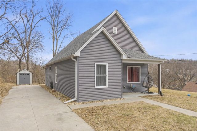120 MCGEE Avenue, Council Bluffs, IA 51503