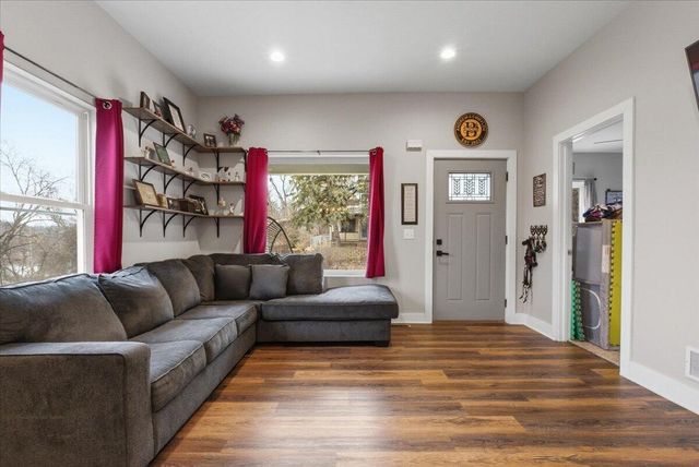 120 MCGEE Avenue, Council Bluffs, IA 51503