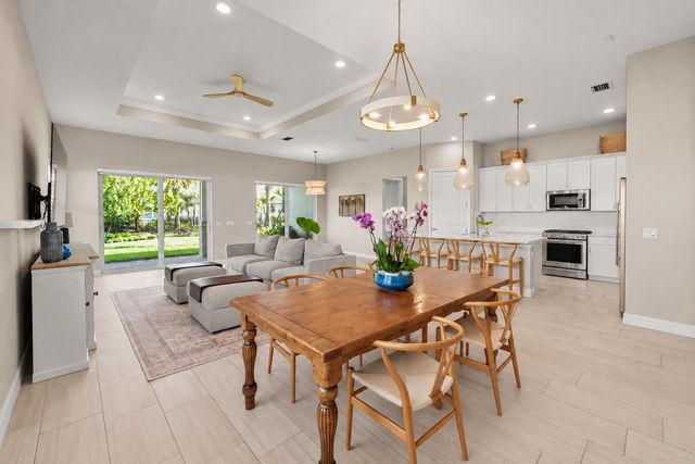 12529 Triumph Lane, Palm Beach Gardens, FL 33412
