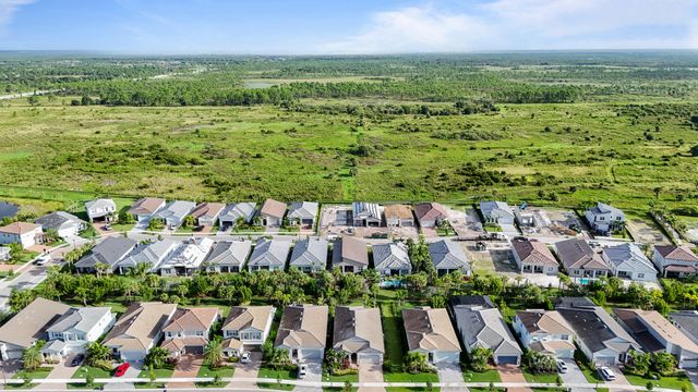 12529 Triumph Lane, Palm Beach Gardens, FL 33412