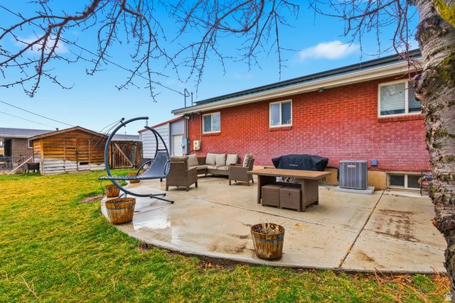 621 PAUL AVE, Layton, UT 84041