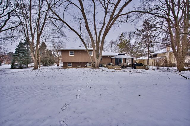 28W587 Leverenz Road, Naperville, IL 60564