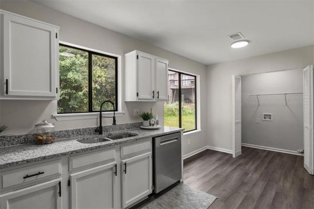 4912 BAYSIDE Court, Stone Mountain, GA 30088