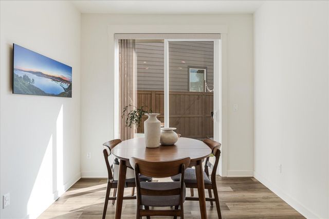 2406 NE Victor Place, Bend, OR 97701