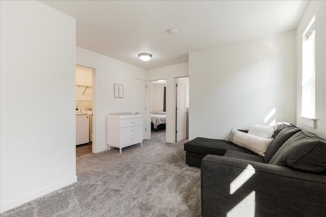2406 NE Victor Place, Bend, OR 97701