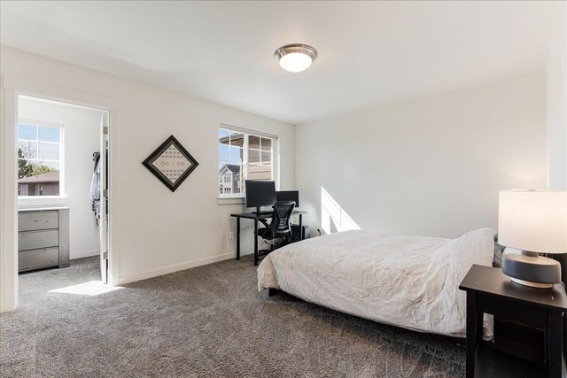 2406 NE Victor Place, Bend, OR 97701