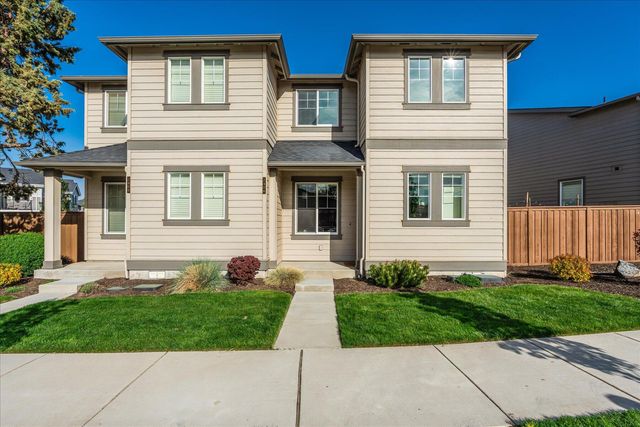 2406 NE Victor Place, Bend, OR 97701