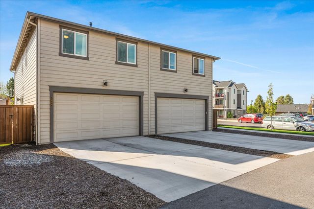 2406 NE Victor Place, Bend, OR 97701