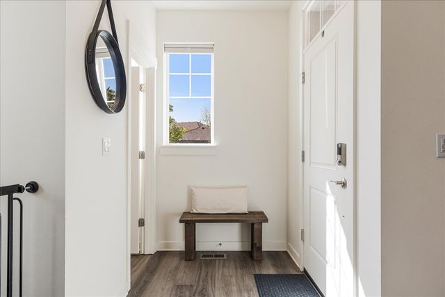 2406 NE Victor Place, Bend, OR 97701