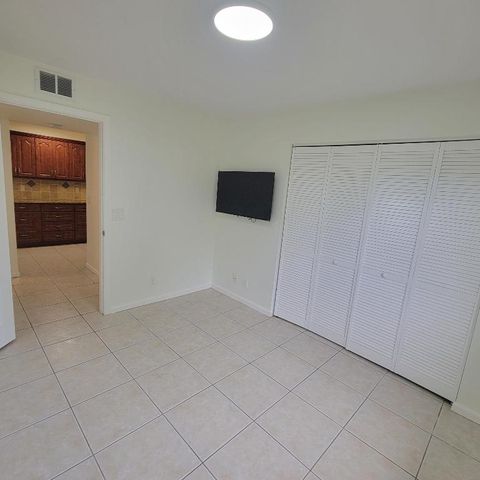 23 Via De Casas Sur 103, Boynton Beach, FL 33426