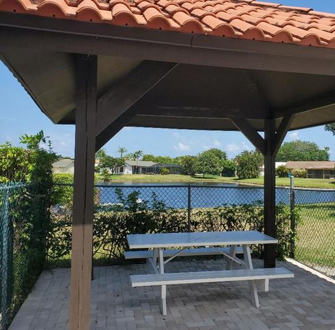 23 Via De Casas Sur 103, Boynton Beach, FL 33426