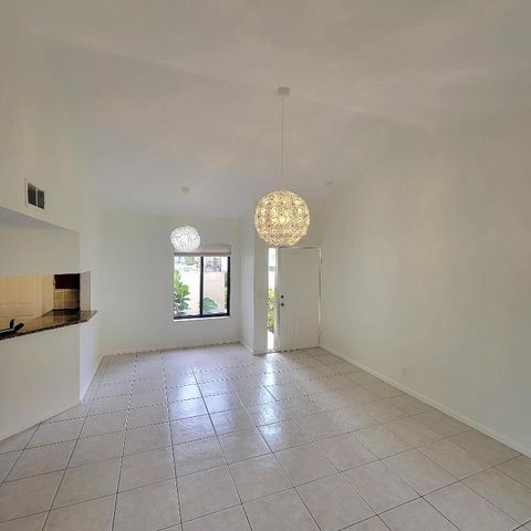 23 Via De Casas Sur 103, Boynton Beach, FL 33426