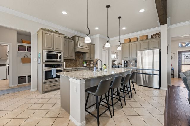 7925 Grassland Drive, Godley, TX 76044