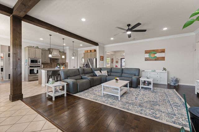7925 Grassland Drive, Godley, TX 76044