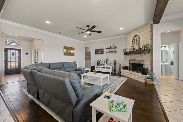 7925 Grassland Drive, Godley, TX 76044