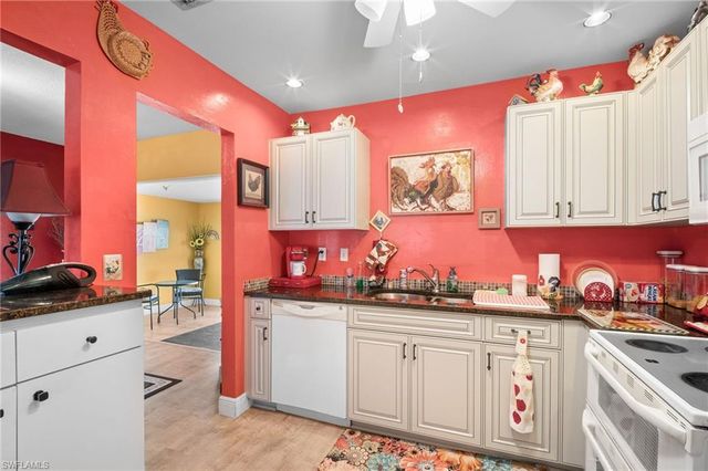 954 Jolly RD, North Fort Myers, FL 33903