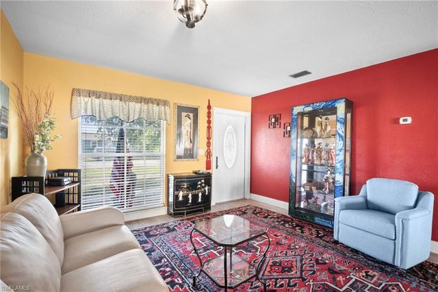 954 Jolly RD, North Fort Myers, FL 33903