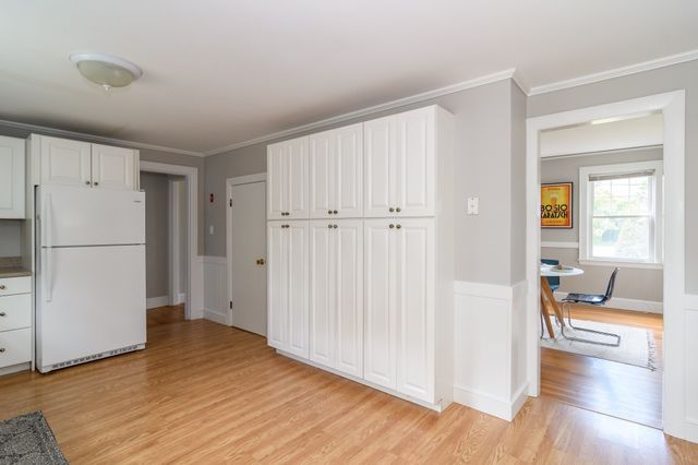 203 Bacon St, Natick, MA 01760