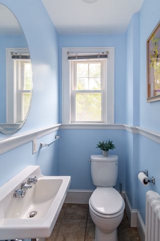 203 Bacon St, Natick, MA 01760