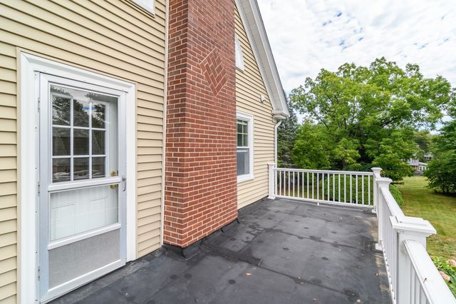203 Bacon St, Natick, MA 01760