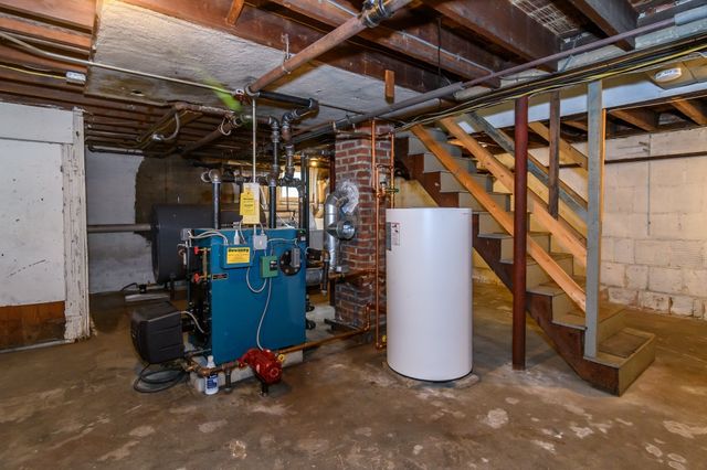 203 Bacon St, Natick, MA 01760