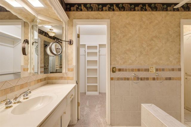 8324 NW 118th Street, Oklahoma City, OK 73162