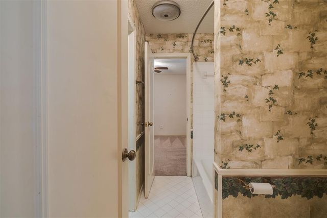 8324 NW 118th Street, Oklahoma City, OK 73162