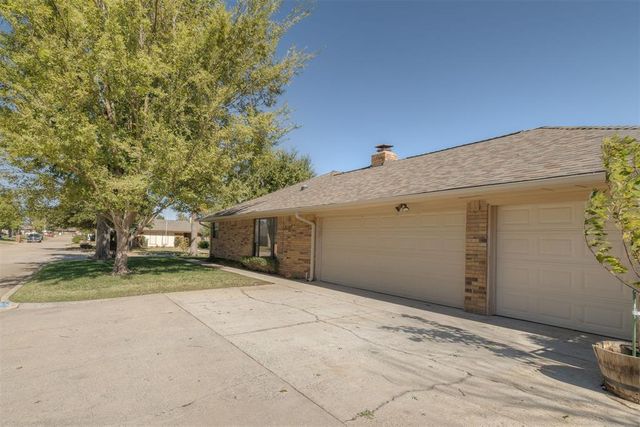 8324 NW 118th Street, Oklahoma City, OK 73162